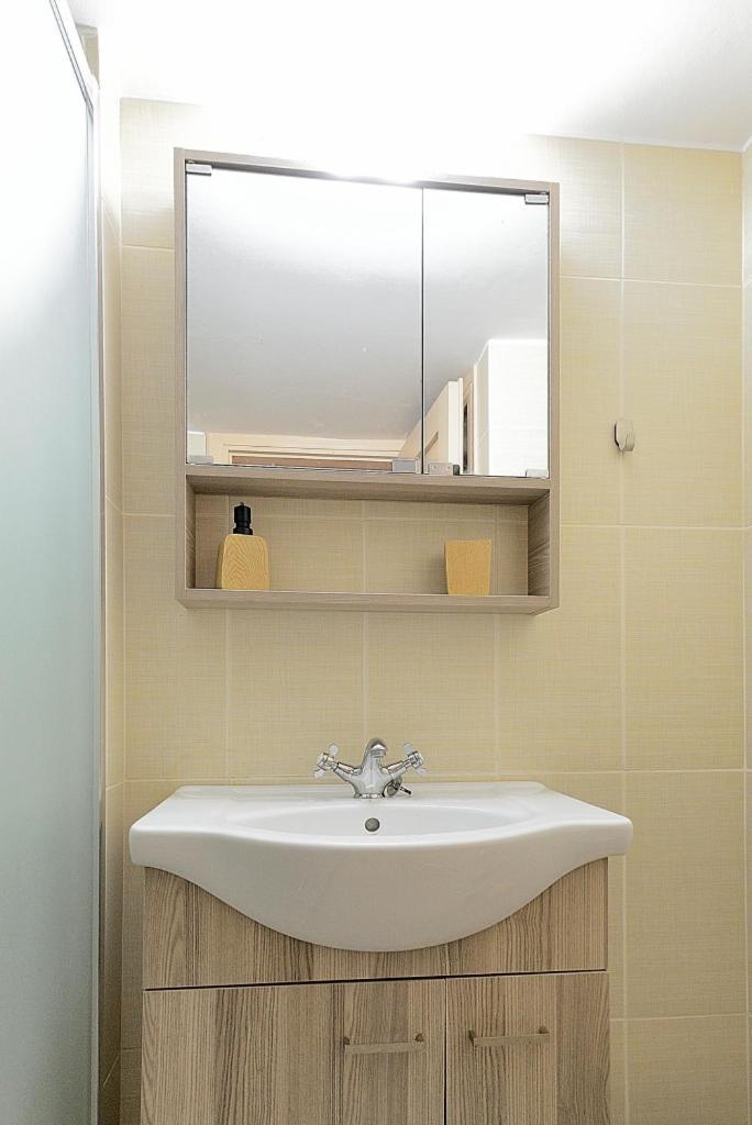 Cozycentre Apartment Атина Екстериор снимка